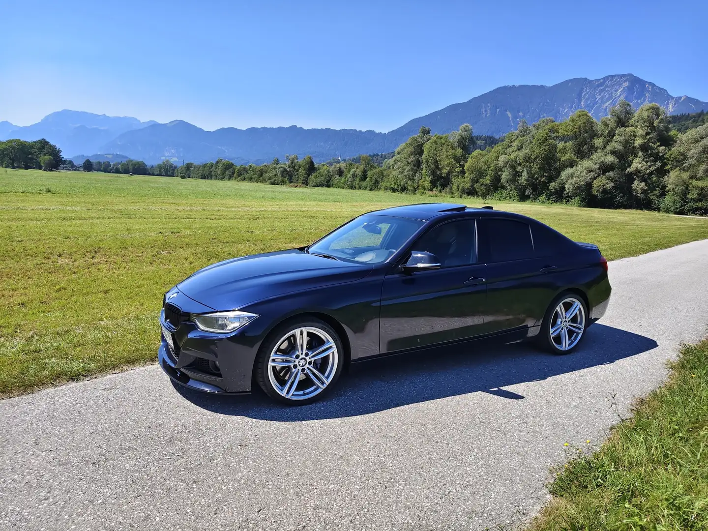 BMW 335 335i M - 1