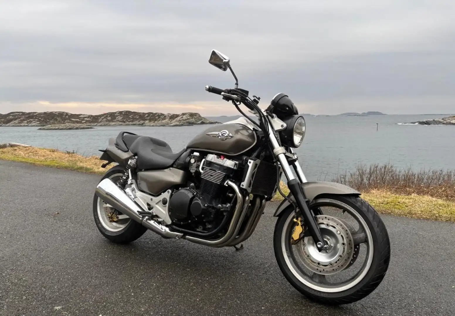Honda CB 1300 Noir - 1