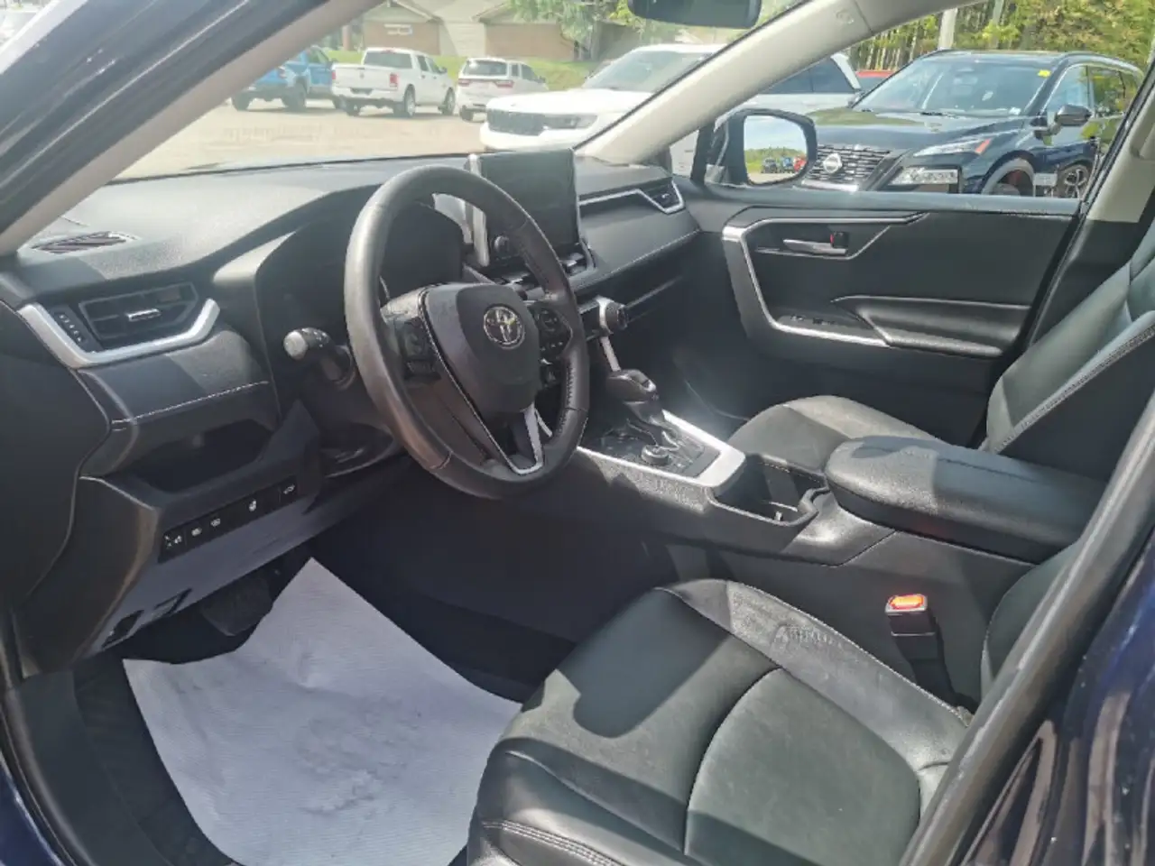 Toyota RAV 4 снимка Toyota RAV 4