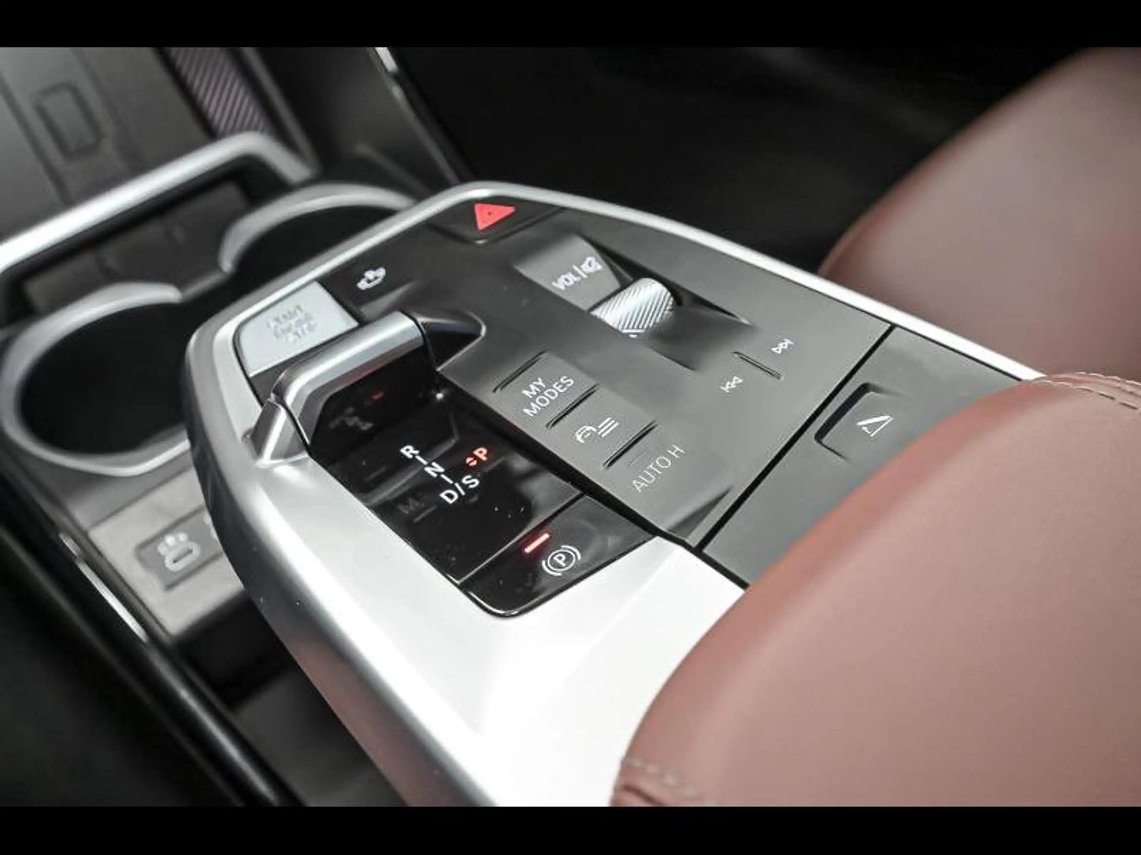BMW X2 sDrive20i - PACK SPORT M PRO — photo 11