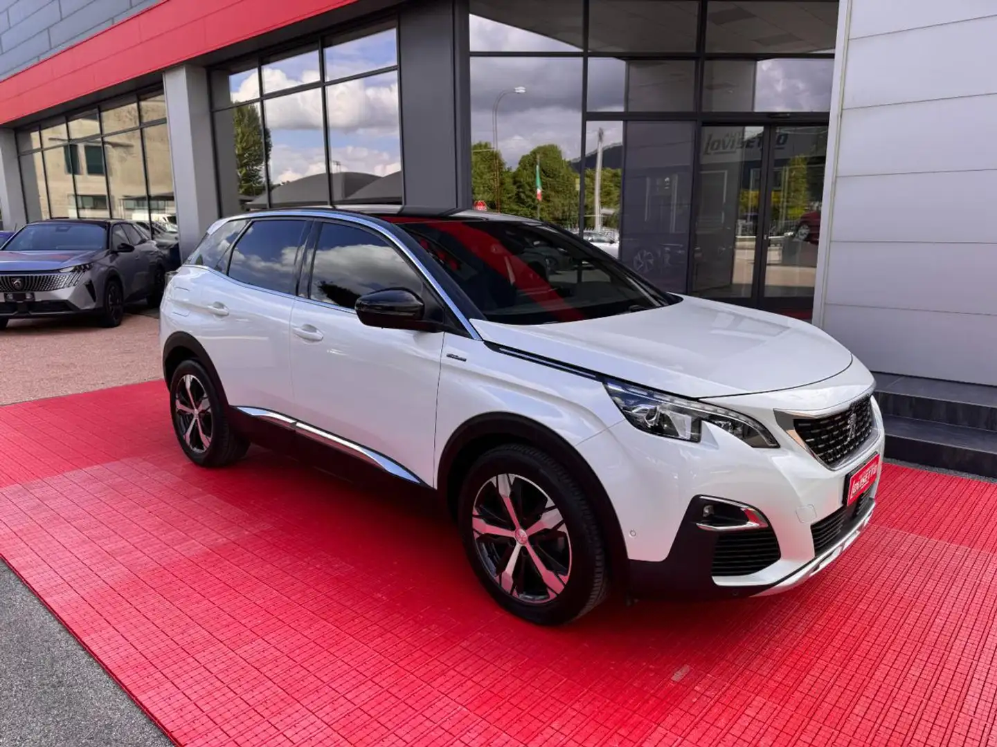 Peugeot 3008 BlueHDi 130 S&S EAT8 GT Line Wit - 2