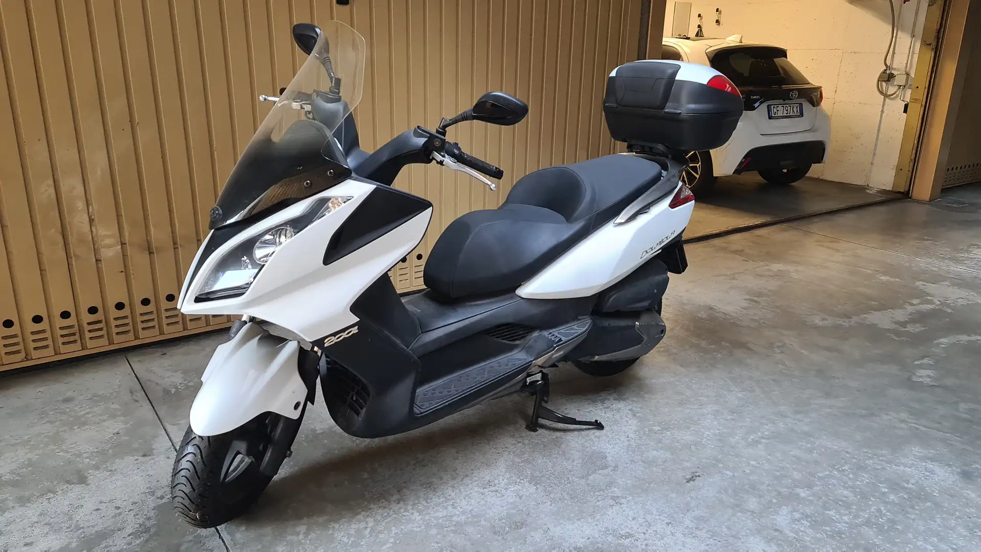 Kymco Downtown 200i Weiß - 1