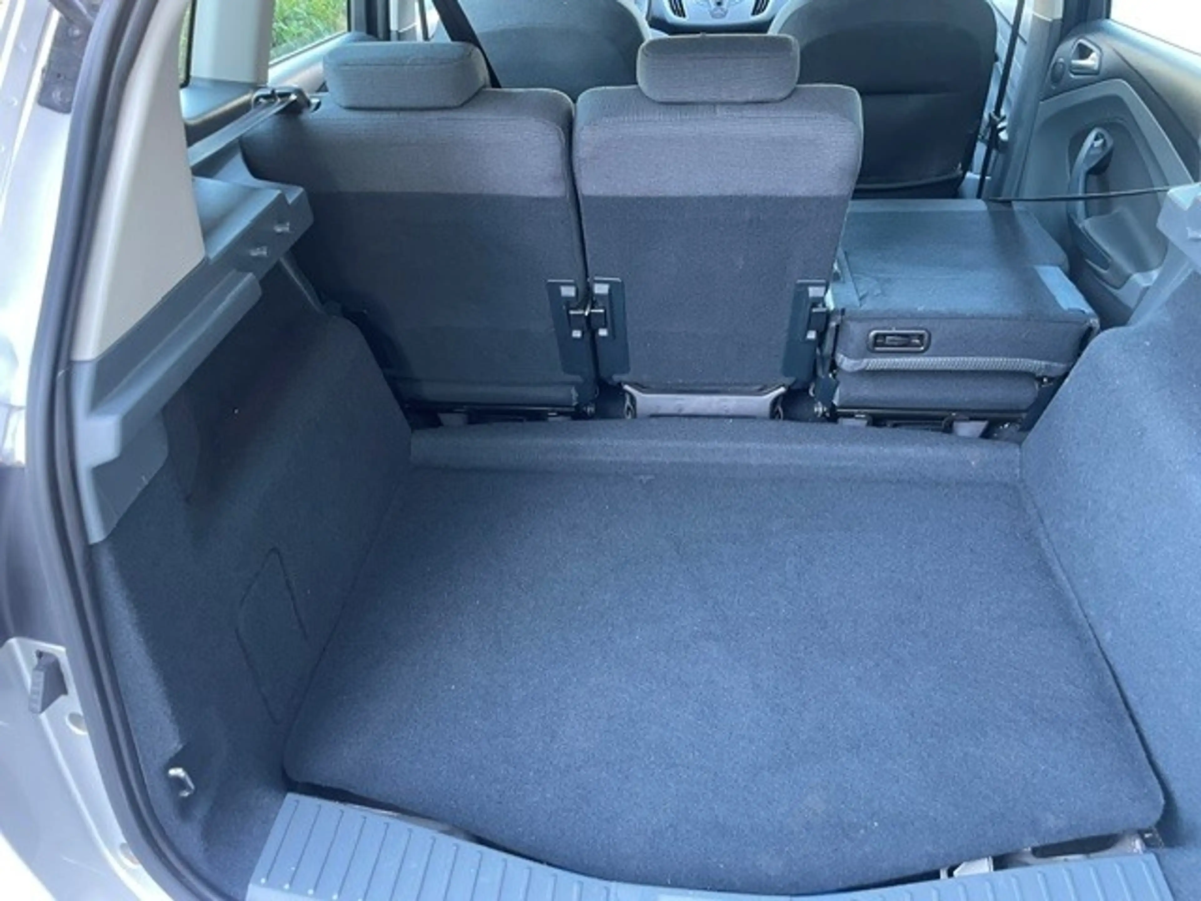 Ford C-Max 1.6 TI-VCT 105pk Trend — photo 11