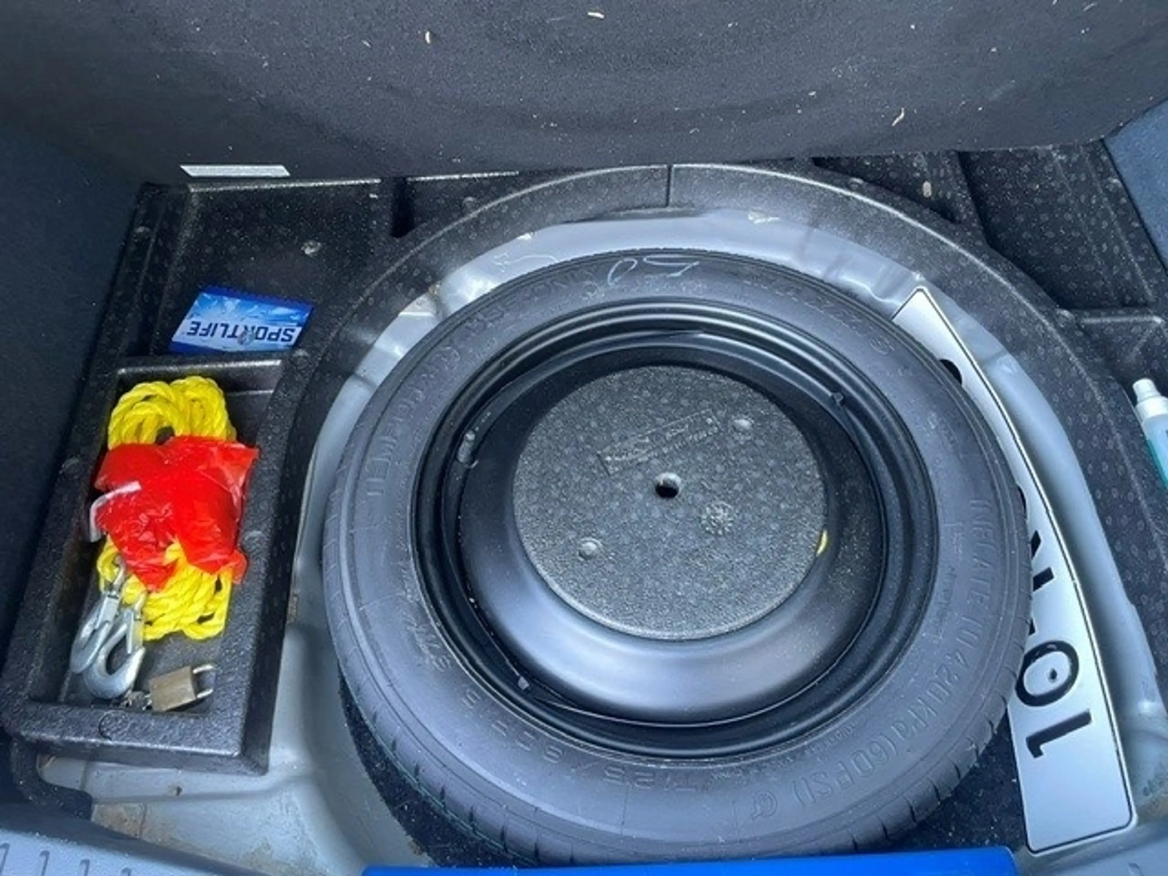Ford C-Max 1.6 TI-VCT 105pk Trend — photo 12