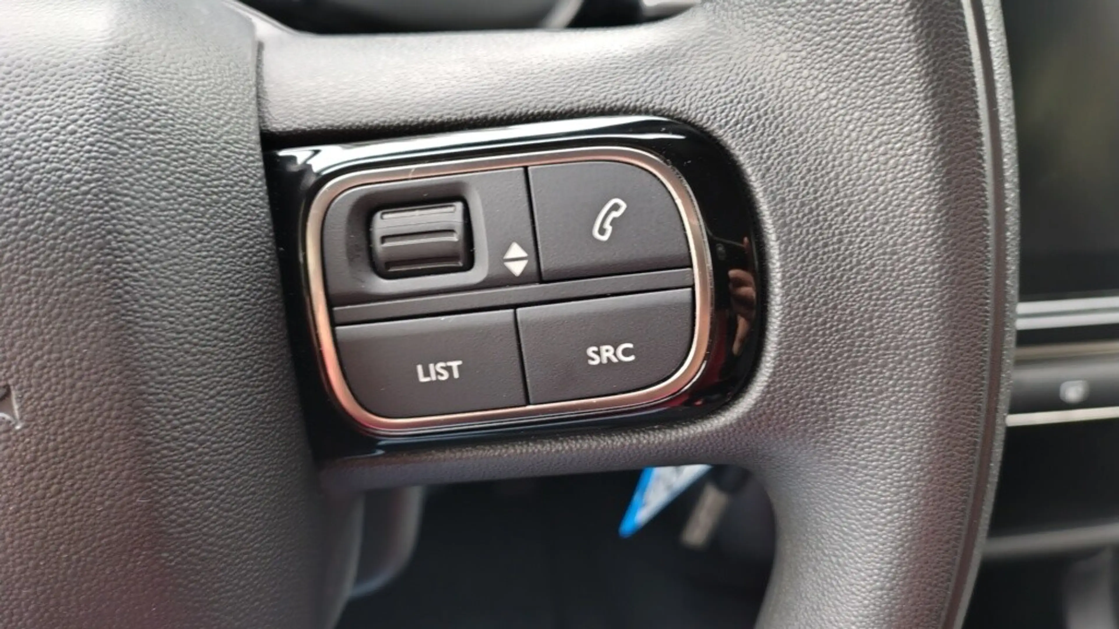 Citroen C3 1.2 PureTech 82 Feel (EURO 6d) — photo 12