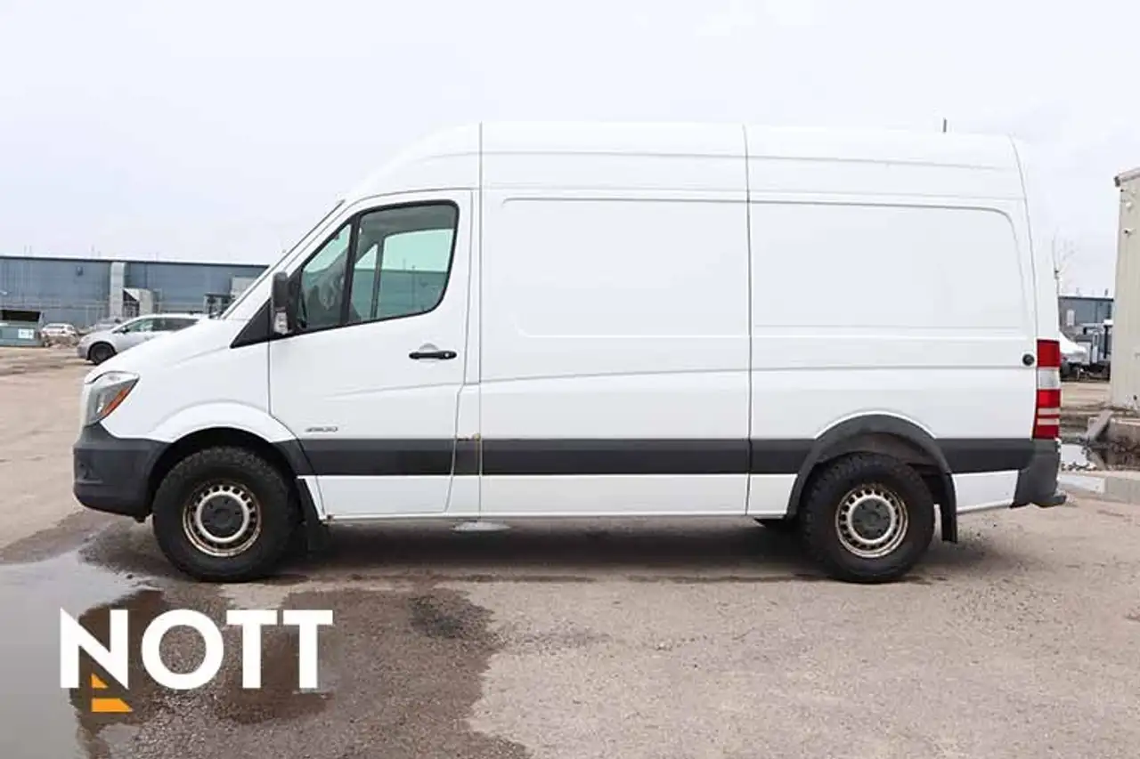 Mercedes-Benz Sprinter снимка Mercedes-Benz Sprinter