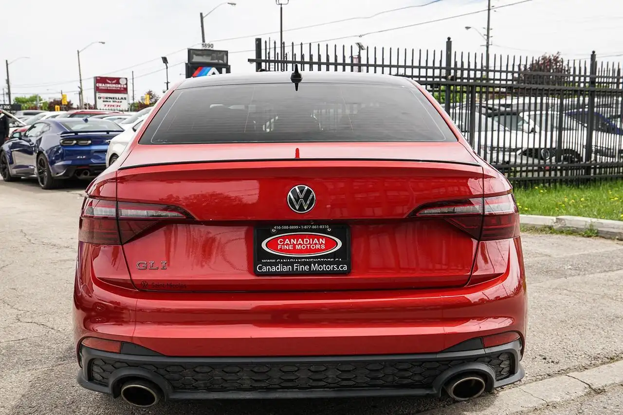 Volkswagen Jetta снимка Volkswagen Jetta