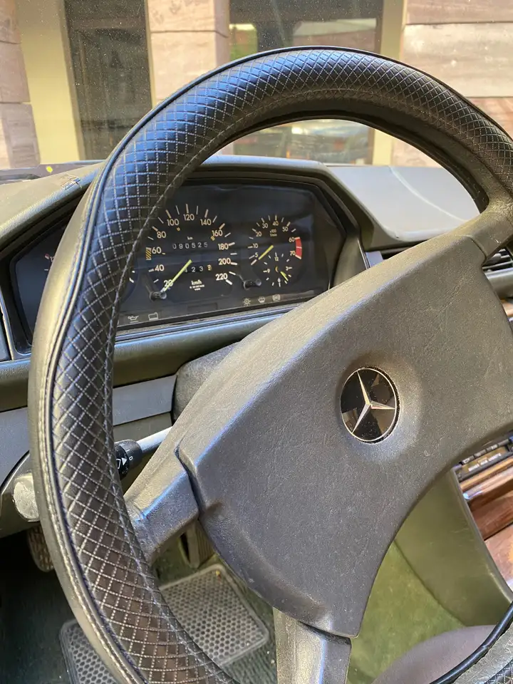 Mercedes-Benz 230 E, foto 10