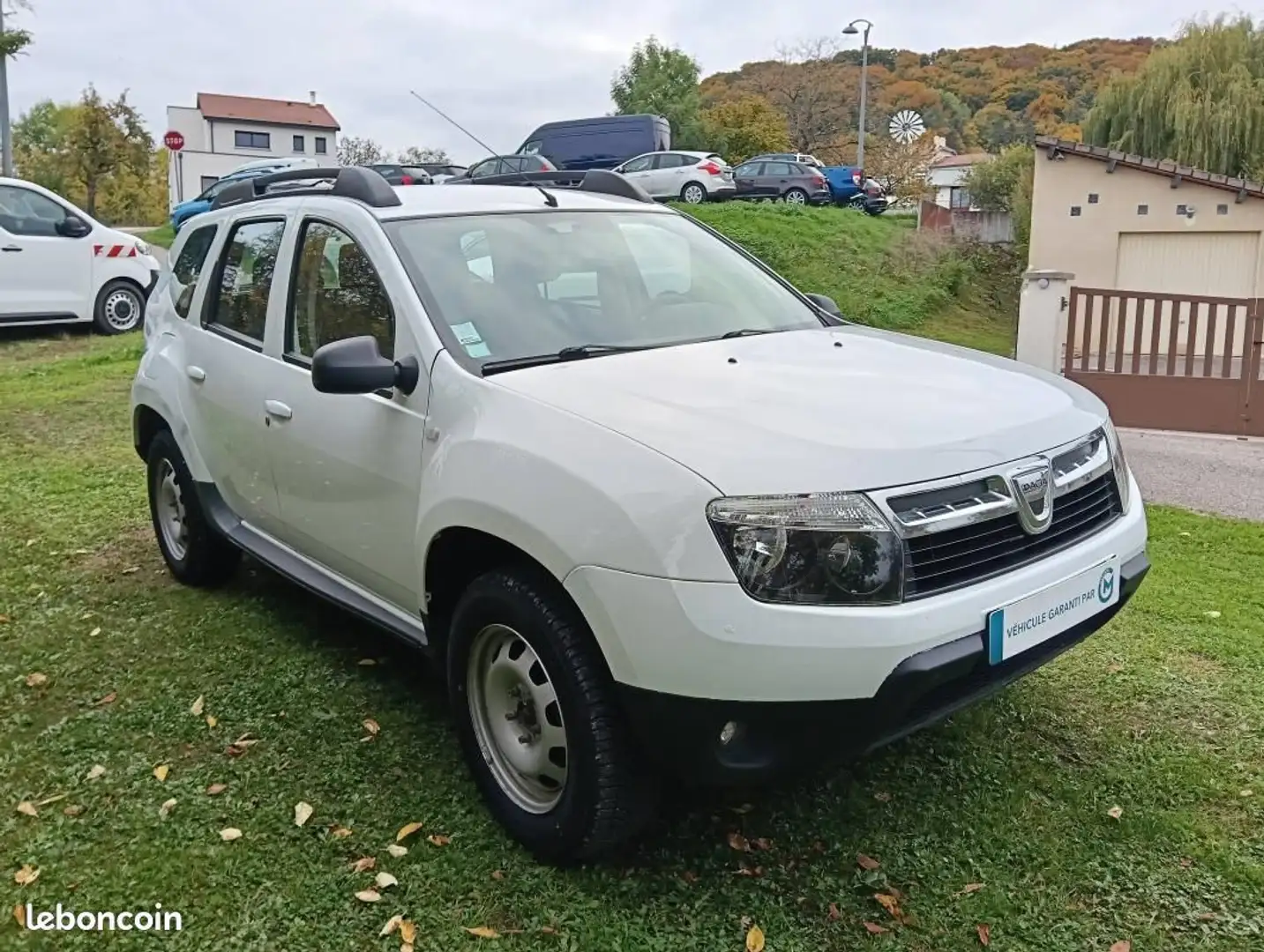 Dacia Duster 1.5 dCi 90 cv Lauréate 4x4 Blanc - 1