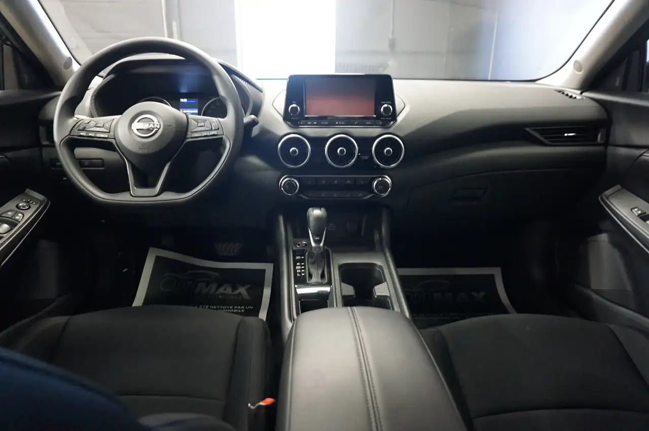 Nissan Sentra снимка Nissan Sentra
