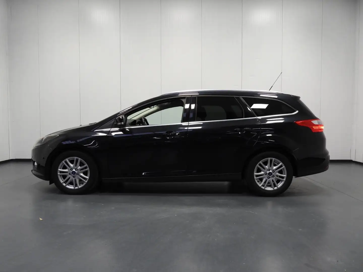 Ford Focus Wagon 1.0 EcoBoost Edition Plus NAVI/CLIMA/CRUISE/ Nero - 2