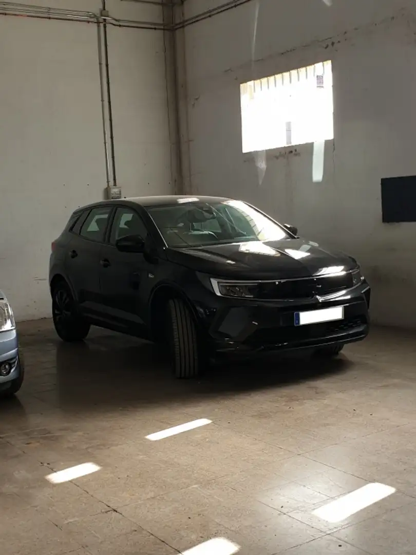 Opel Mokka 1.2T XHT Hybrid eDCT6 S&S Edition 136 Zwart - 1