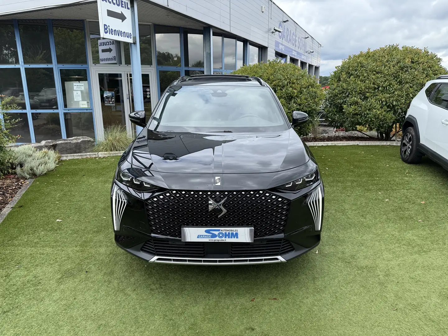 DS Automobiles DS 7 1.5 BLUEHDI 130CH ETOILE AUTOMATIQUE Noir - 2