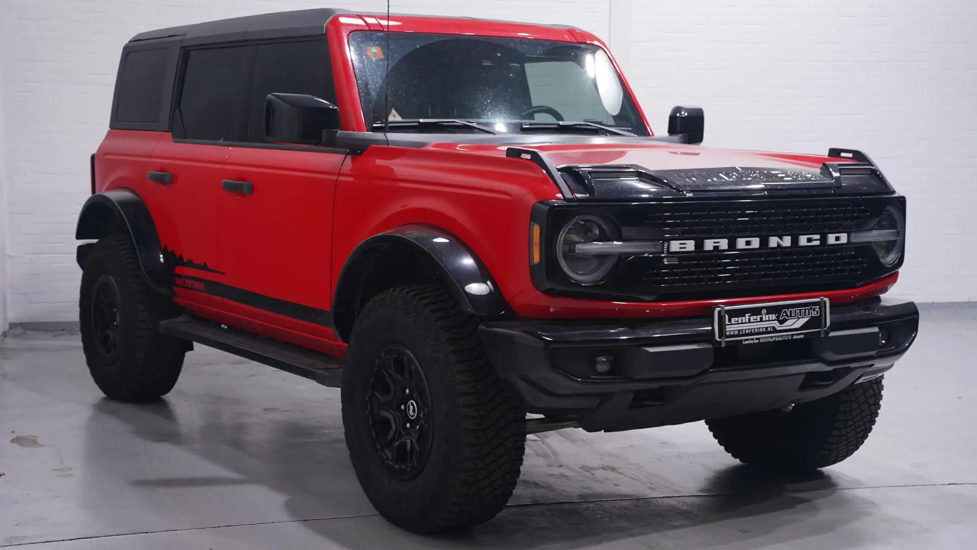 Ford Bronco 2.7 V6 Wildtrack Aut. Grijs Kenteken 2p Navi, Came Rood - 2