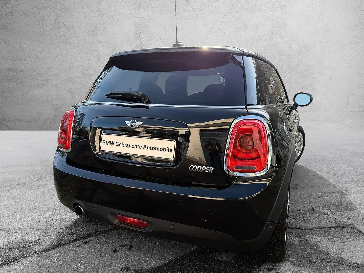 MINI Cooper 3-Türer Schwarz - 2