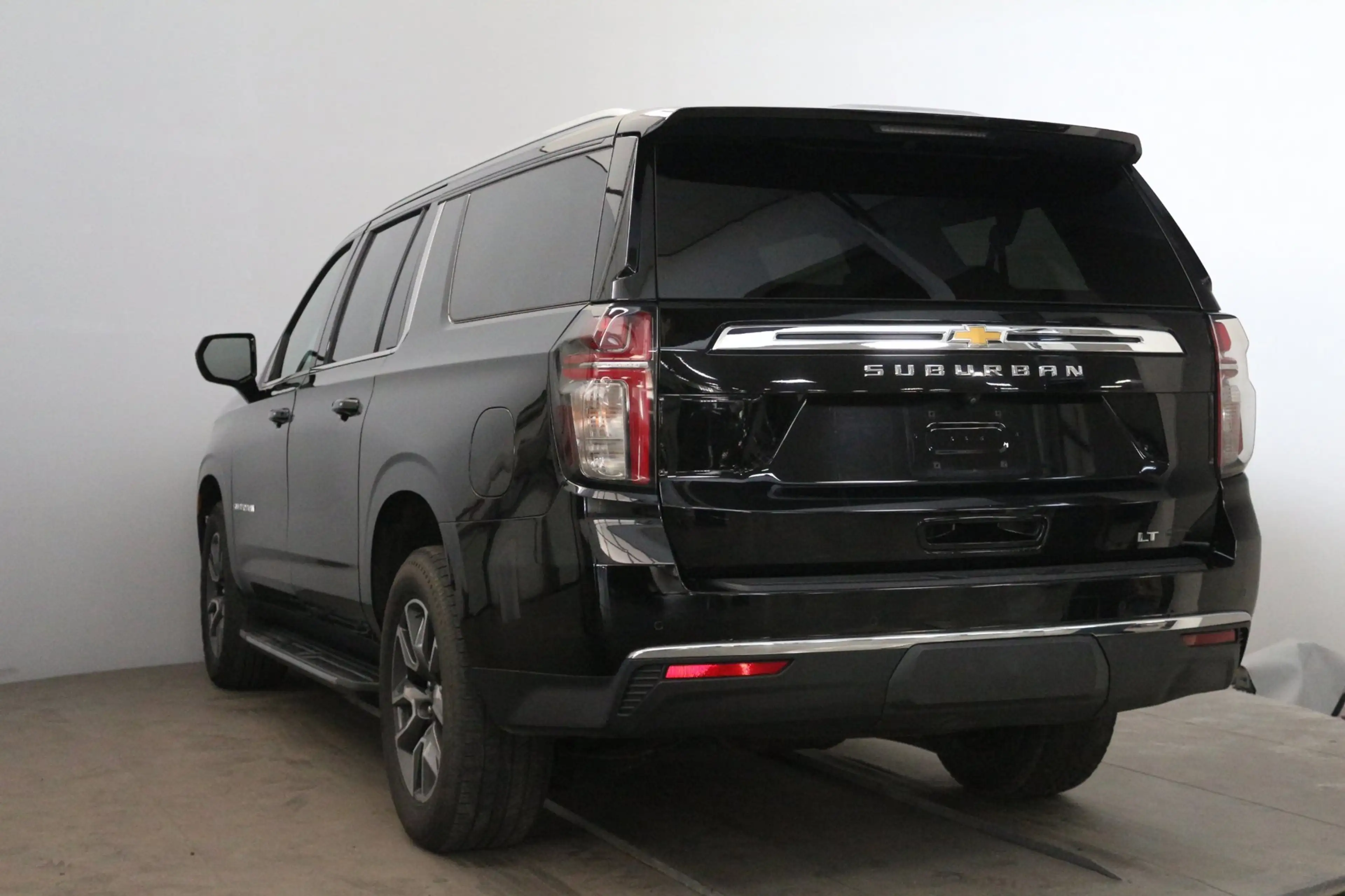 Chevrolet Suburban USA NIEUW MODEL , AMERIKAANSE TITEL, INVOER BETAAL — photo 7