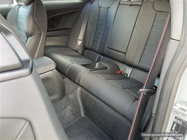 BMW 2 Series view 11