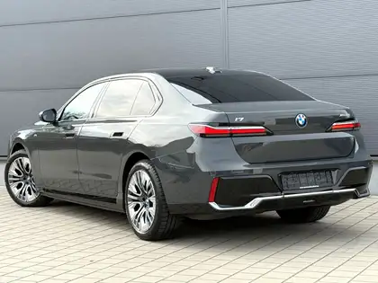 Annonce voiture d'occasion BMW i7 - CARADIZE