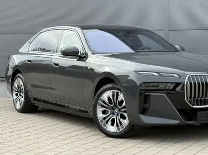 Annonce voiture d'occasion BMW i7 - CARADIZE