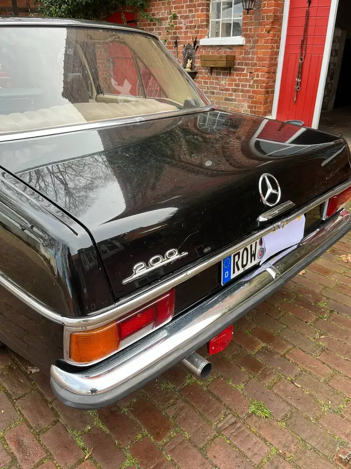 Mercedes-Benz 200 W115, foto 5