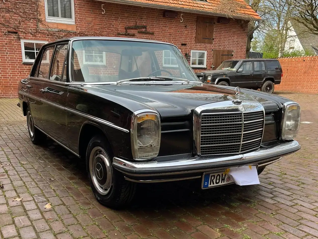 Mercedes-Benz 200 W115, foto 4