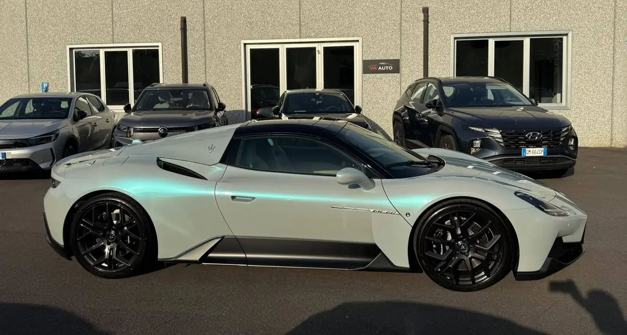 Maserati MC20 2025