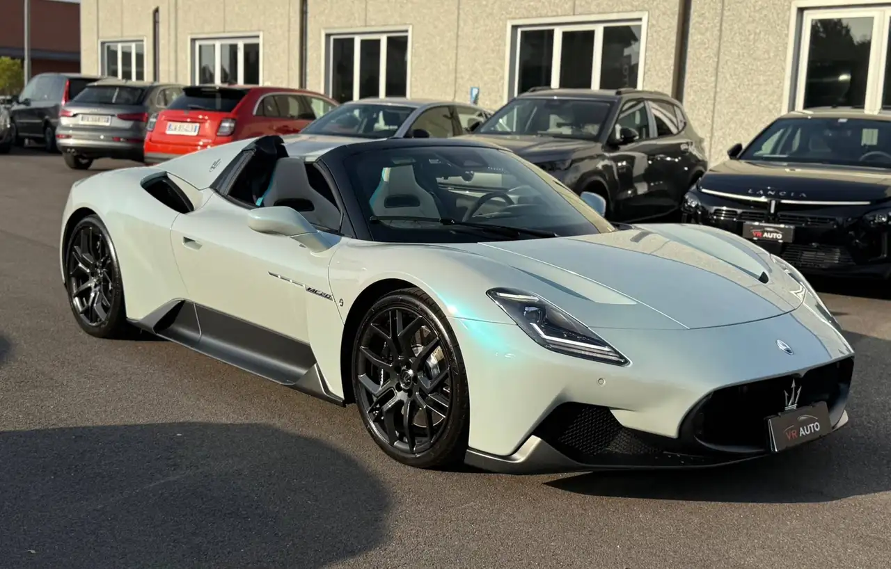 Maserati MC20 2025