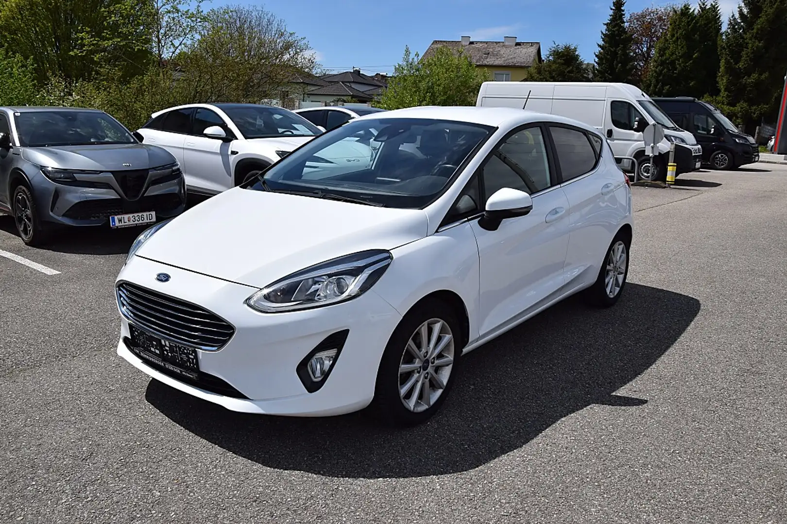 Ford Fiesta Titanium 1,1 Start/Stop Weiß - 1