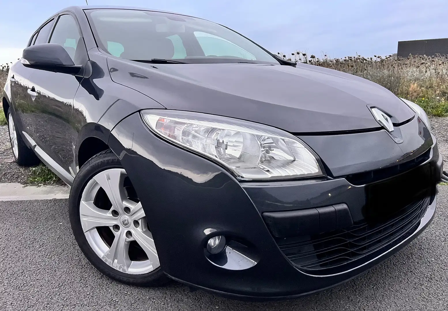 Renault Megane 1.5 dci / AUTOMATIQUE / Prêt à immatriculer Grijs - 1