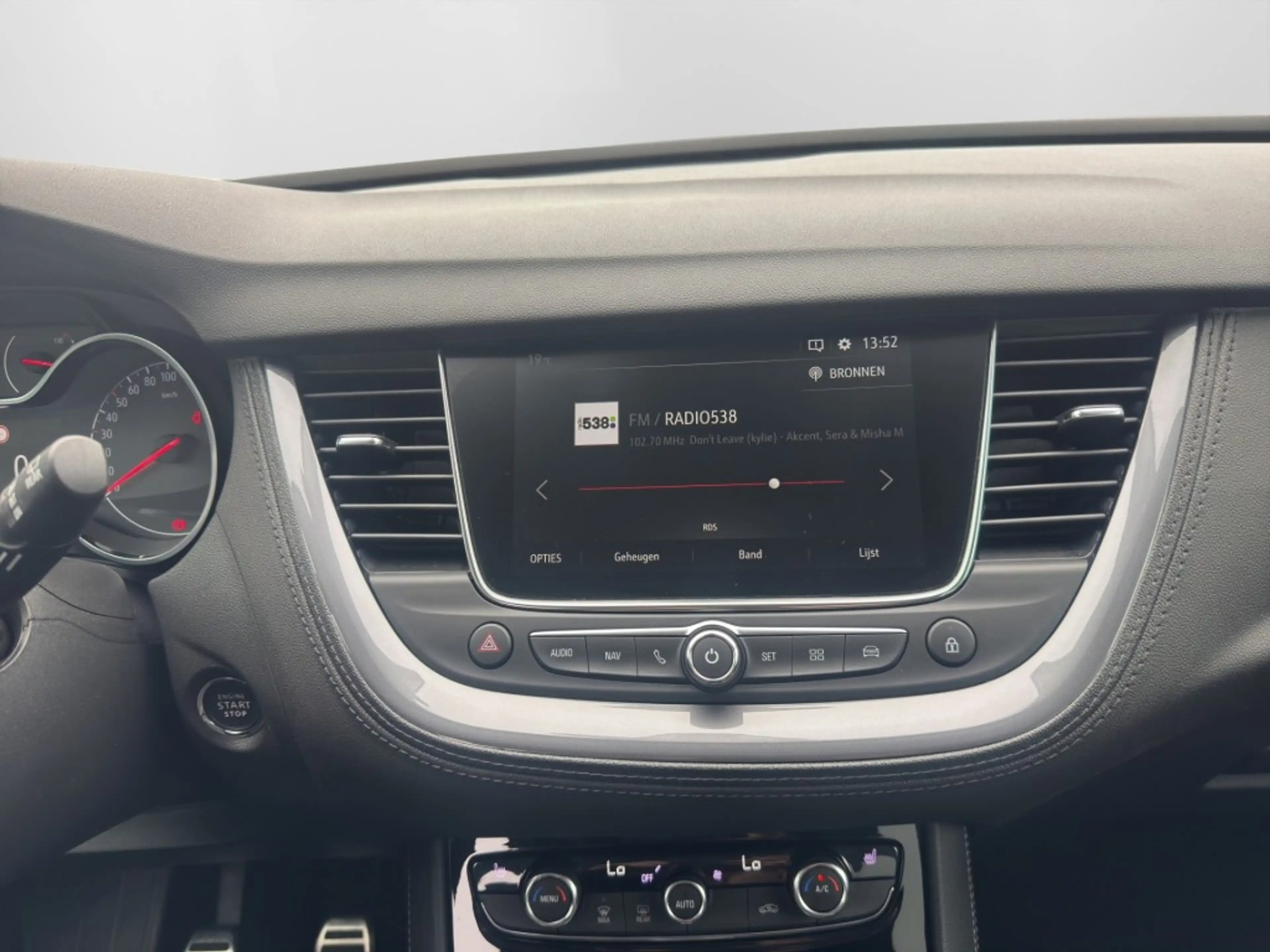 Opel Grandland X 1.2 TURBO INNOVATION,Trekhaak, Carplay, Camera — photo 16