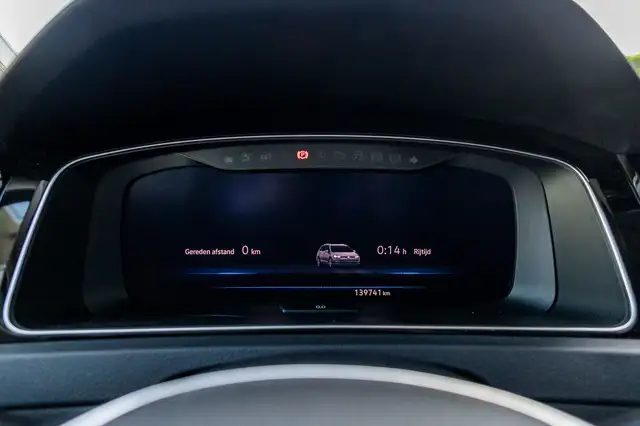 Volkswagen Golf view 8