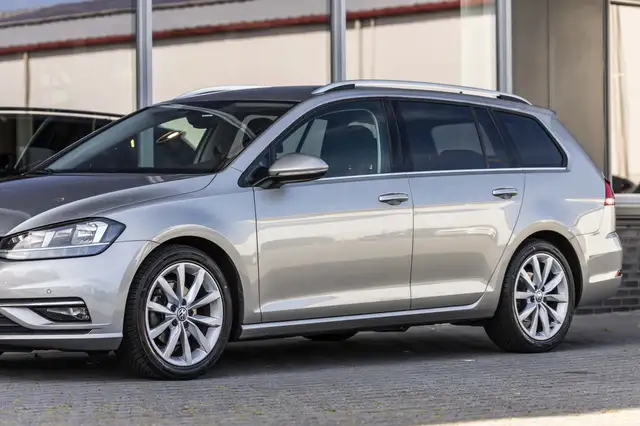 Volkswagen Golf view 15