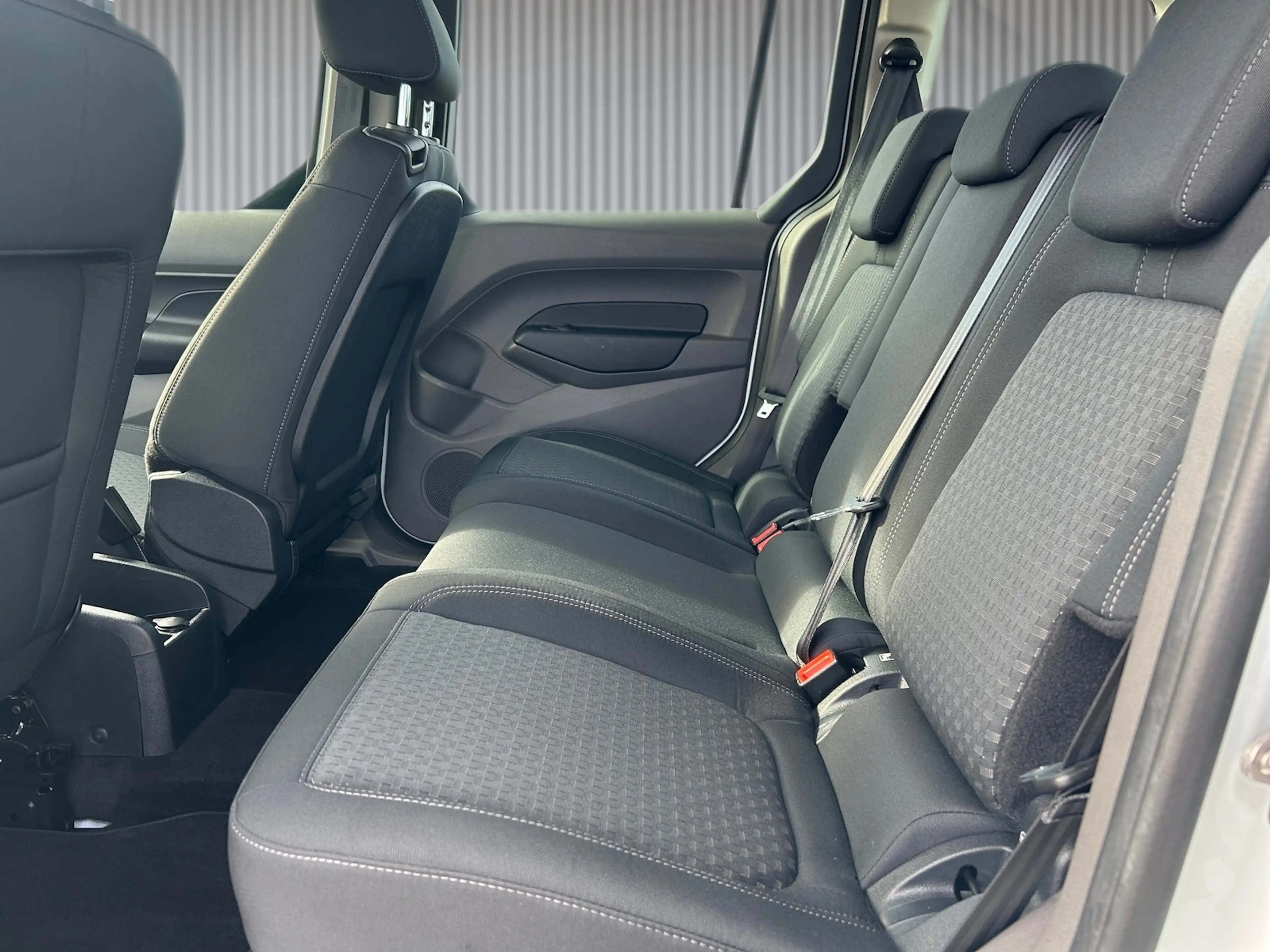 Ford Tourneo Connect Frontsch.hzb*Tempomat*PDC*SHZ* — photo 10