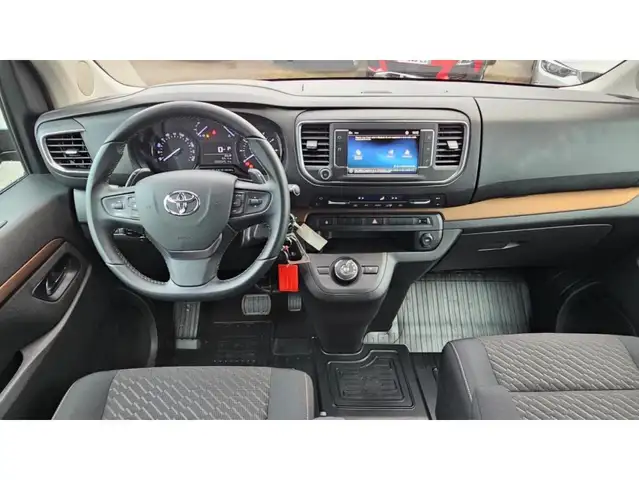 Toyota Long view 5