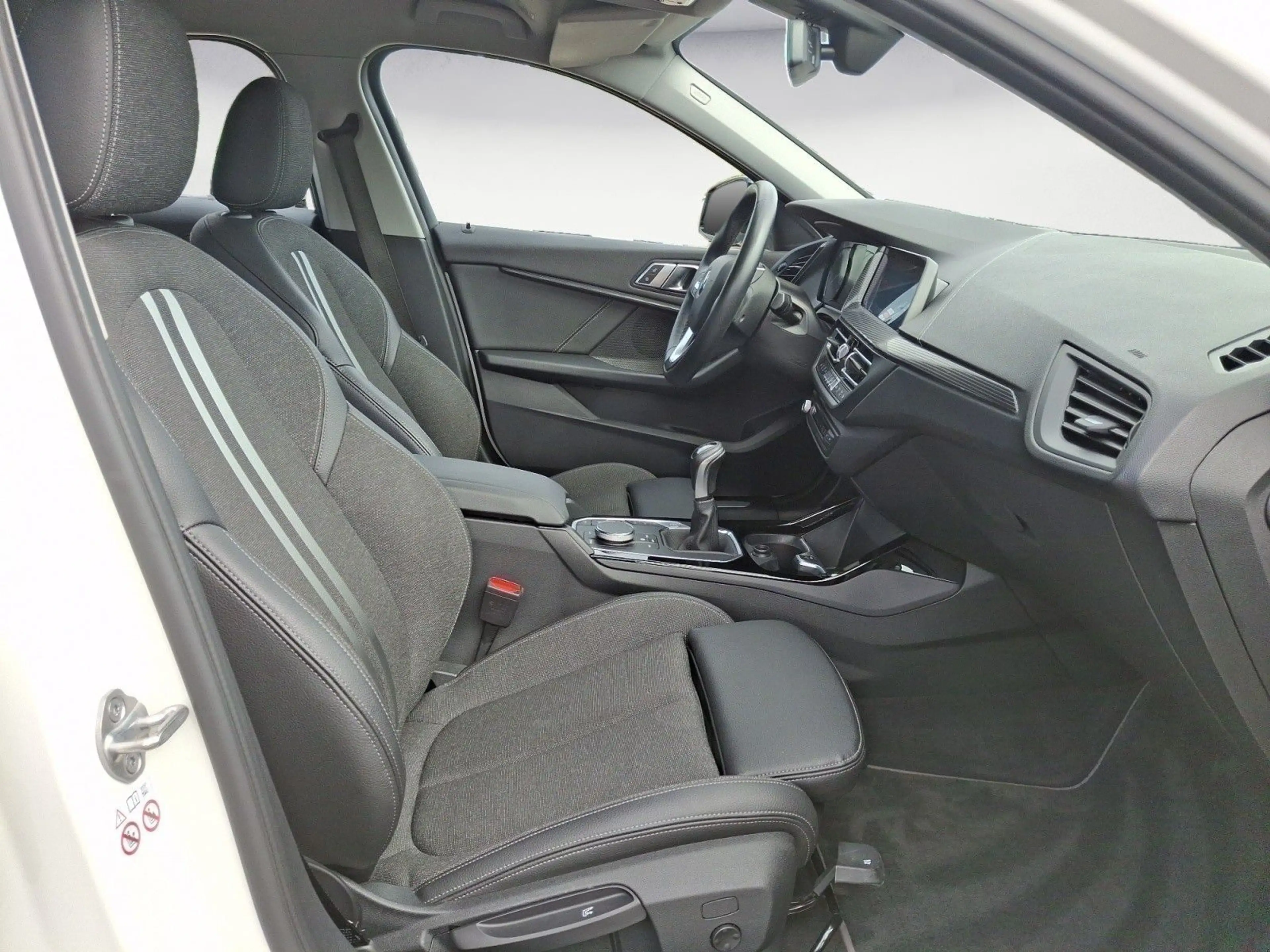 BMW 118 i Sport Line Klimaaut. Sportsitze PDC — photo 13