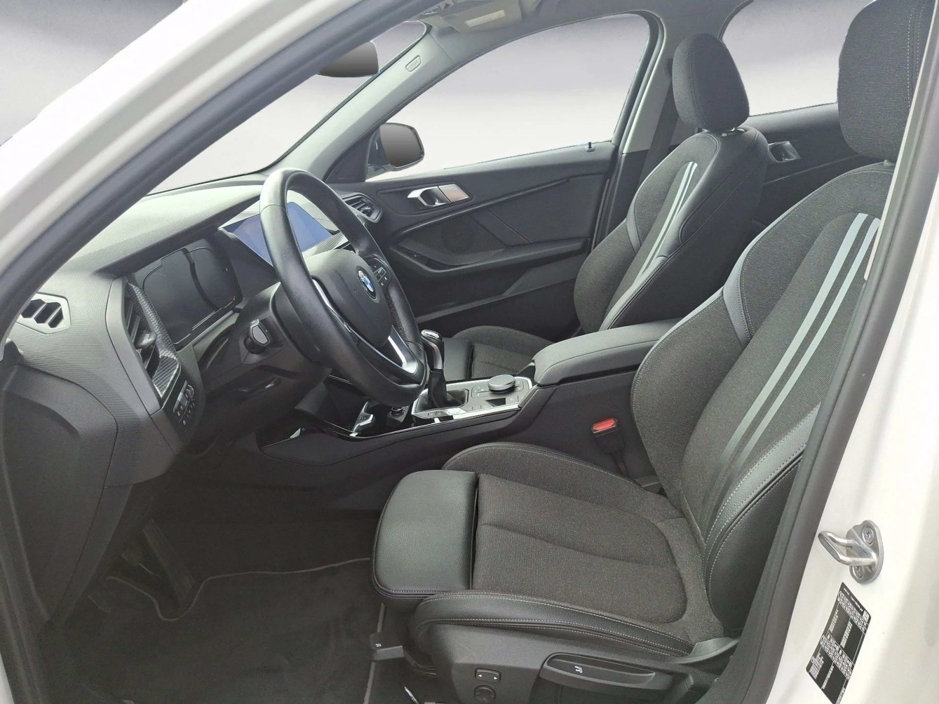 BMW 118 i Sport Line Klimaaut. Sportsitze PDC — photo 10