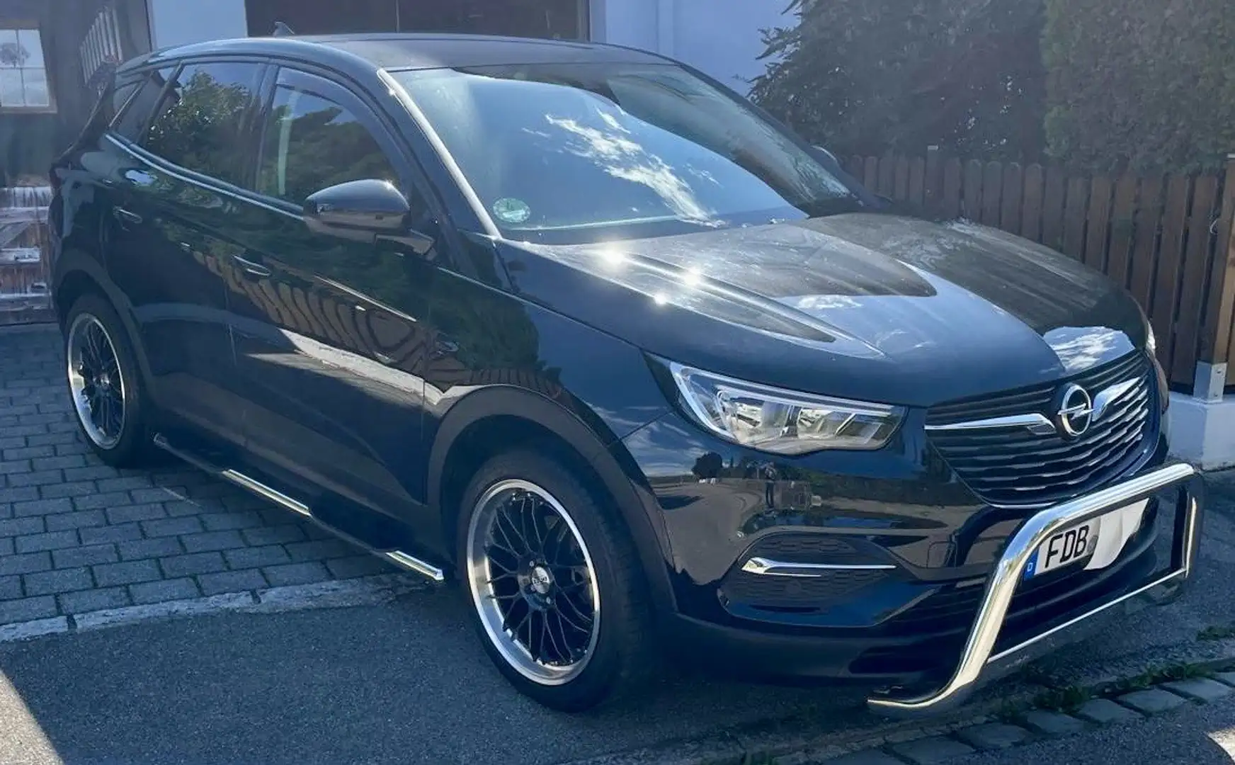 Opel Grandland X Selection Schwarz - 2