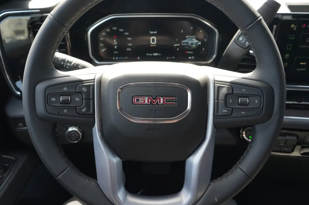 GMC Sierra 1500 снимка GMC Sierra 1500