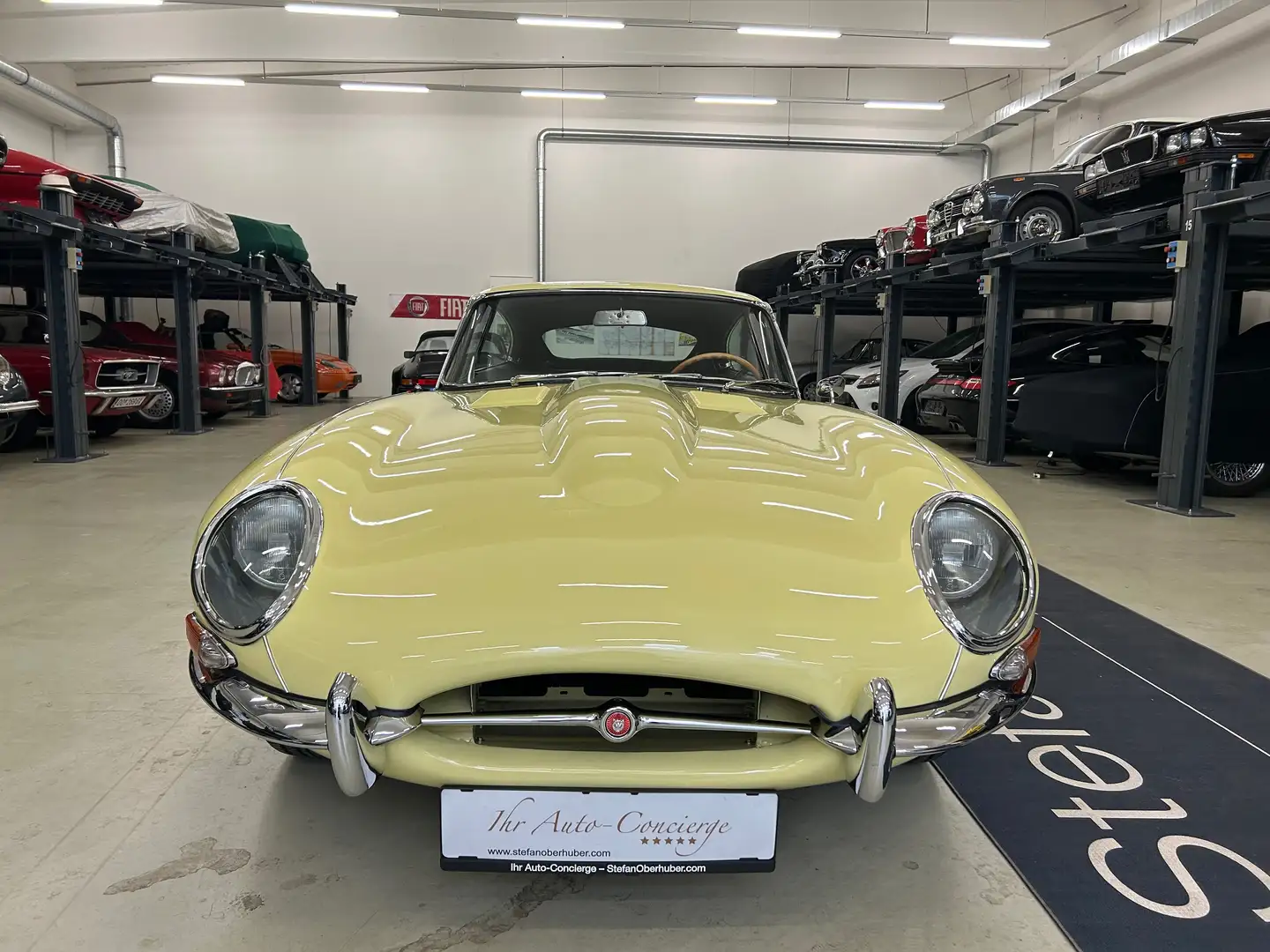 Jaguar E-Type 4.2 Coupe - 2
