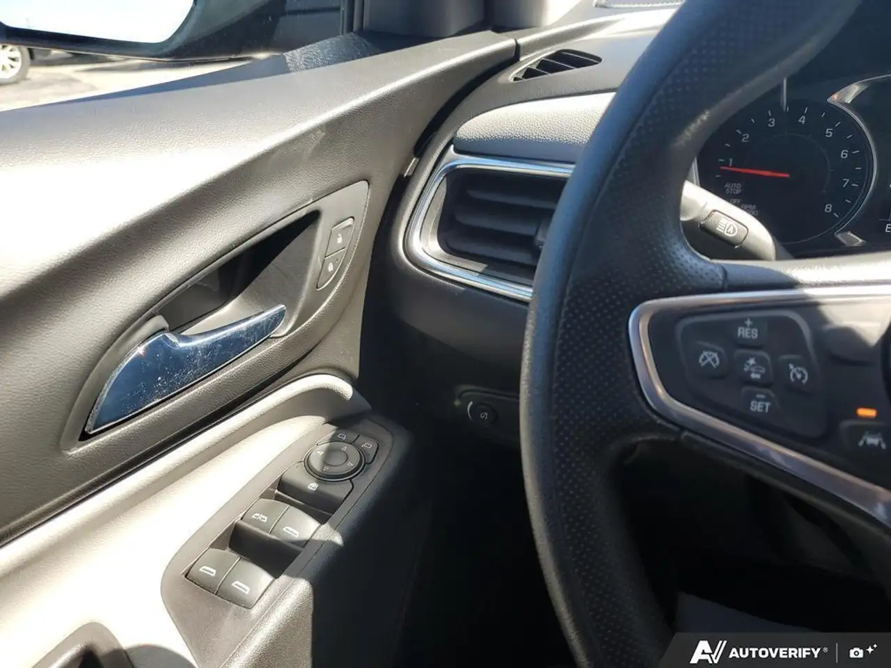 Chevrolet Equinox снимка Chevrolet Equinox