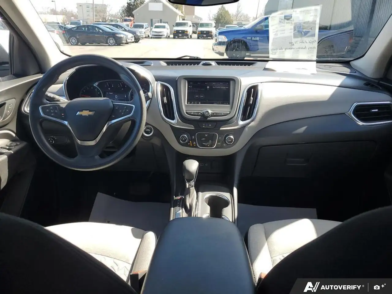 Chevrolet Equinox снимка Chevrolet Equinox