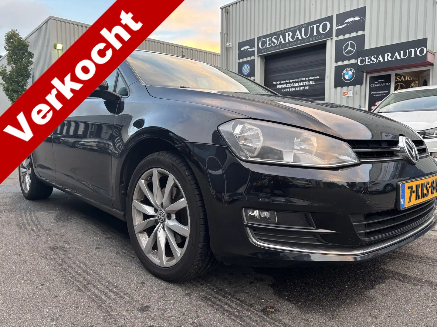 Volkswagen Golf 1.4 TSI AUTOMAAT Highline Schwarz - 1
