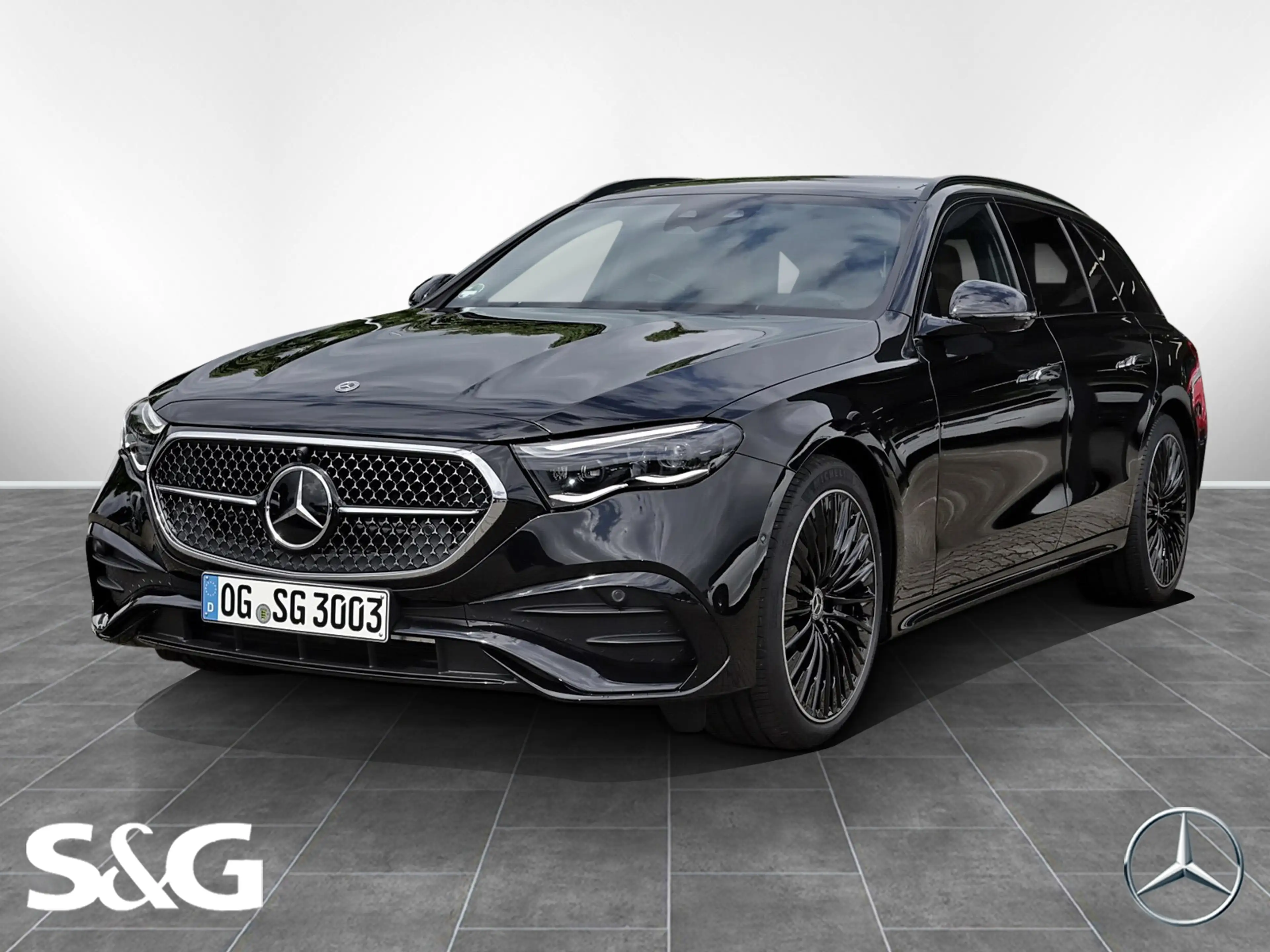 Mercedes-Benz E 450 d 4M T AMG MBUX+DIG-LED+360°+Pano+AHK+SHZ
