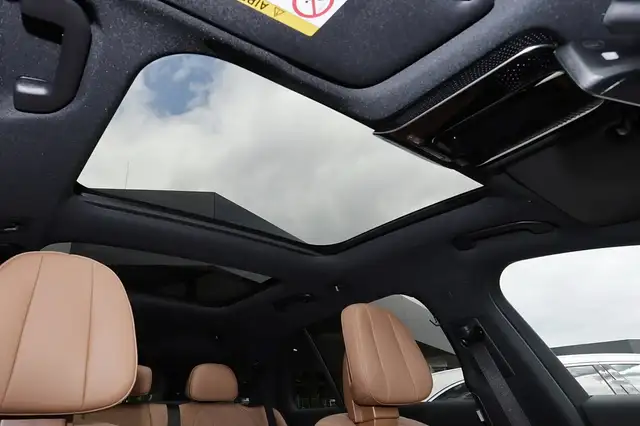Mercedes-Benz E-Class view 7