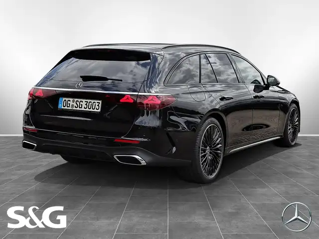 Mercedes-Benz E-Class view 2