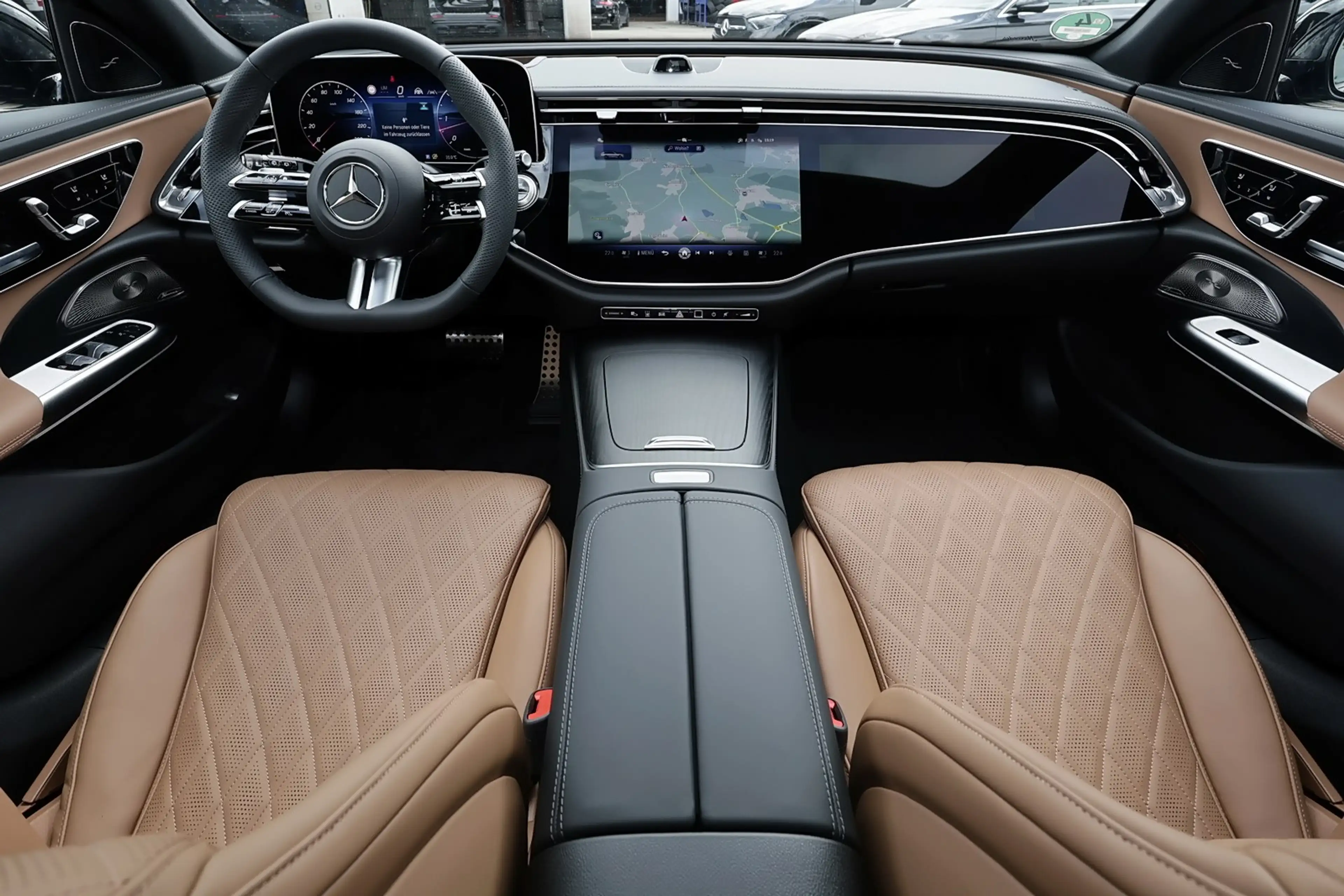 Mercedes-Benz E 450 d 4M T AMG MBUX+DIG-LED+360°+Pano+AHK+SHZ — photo 5