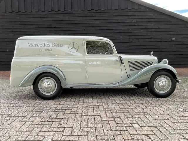 Mercedes-Benz 170 Va Kastenwagen Panel Van gerestaureerd