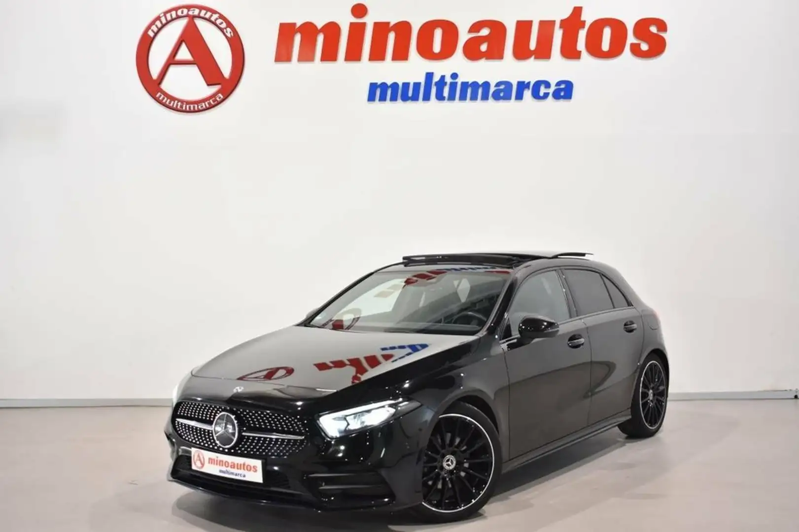 Mercedes-Benz A 200 163 CV AMG LINE Negro - 2