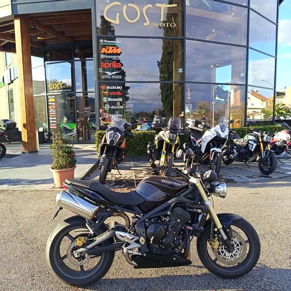 Triumph Street Triple R