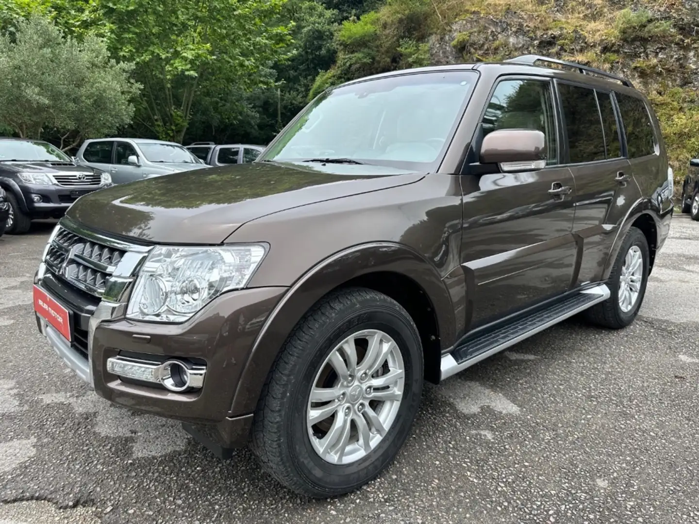 Mitsubishi Montero 3.2DI-D Kaiteki 5AT 190 Beige - 2